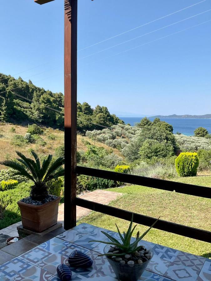 Villa Stonehouse Nea Roda Exterior foto