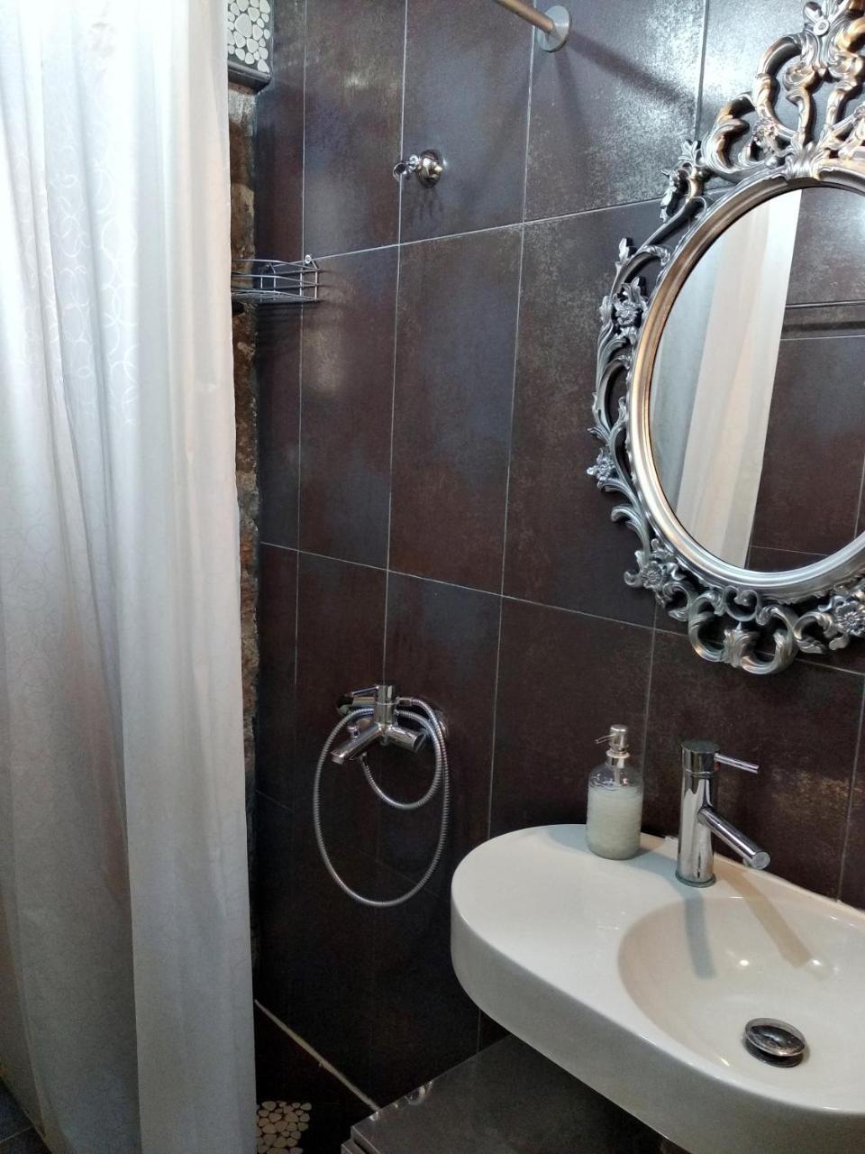 Villa Stonehouse Nea Roda Exterior foto